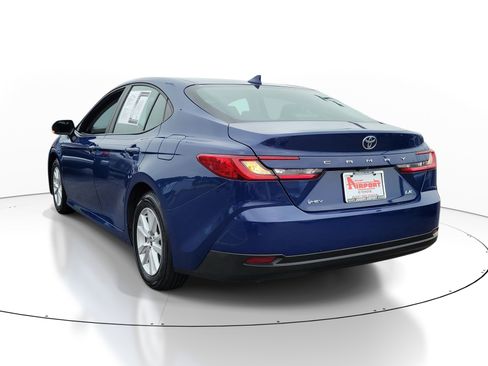 Used 2025 Toyota Camry LE FWD image 3