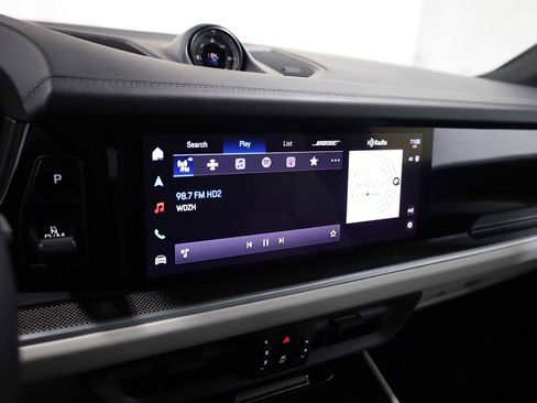 Certified 2025 Porsche Cayenne E-Hybrid image 32