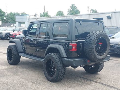 Used 2018 Jeep Wrangler Unlimited Sport S AWD/4WD image 5