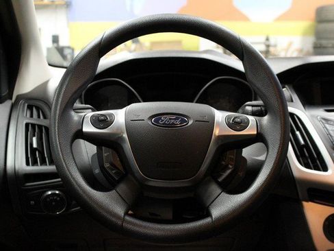Used 2013 Ford Focus SE image 19