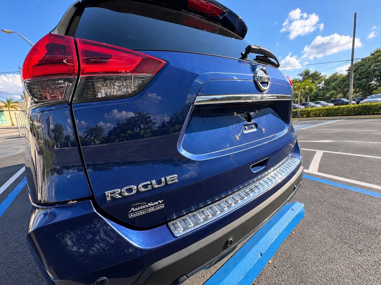 Used 2019 Nissan Rogue SL w/ Premium Package AWD/4WD image 10