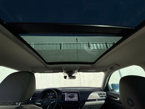 Certified 2025 Volkswagen Atlas SEL image 9