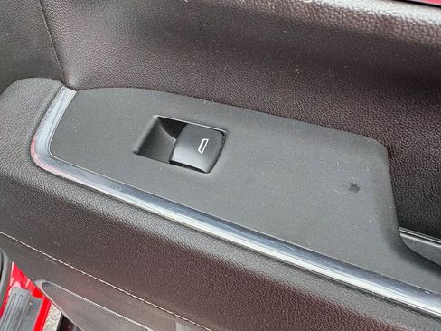 Used 2024 GMC Sierra 2500 SLE image 28