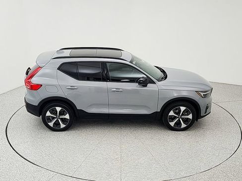 Used 2024 Volvo XC40 B5 Plus w/ Protection Package Premier AWD/4WD image 16