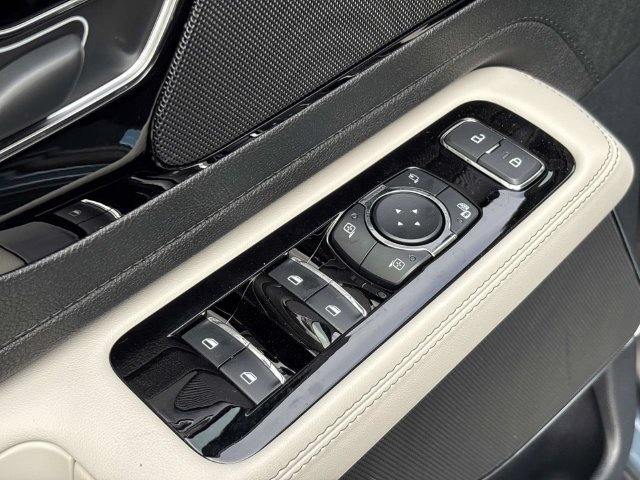 New 2026 Lincoln Aviator 2WD w/ Jet Appearance Package image 21