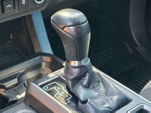 Used 2020 Toyota Tacoma TRD Off-Road w/ Technology Package RWD image 43
