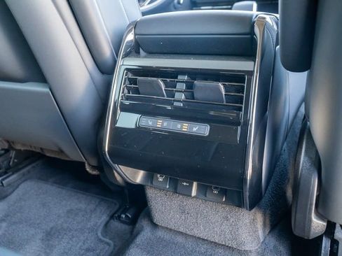 New 2025 Land Rover Range Rover Sport Dynamic SE AWD/4WD image 26