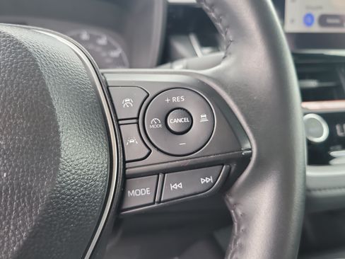 Used 2025 Toyota Corolla SE FWD image 27