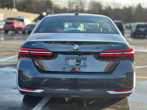 Certified 2024 BMW 530i xDrive w/ Premium Package image 5