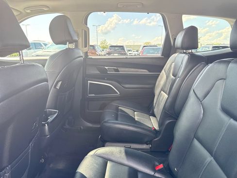 Used 2022 Kia Telluride EX w/ EX Premium Package AWD/4WD image 13