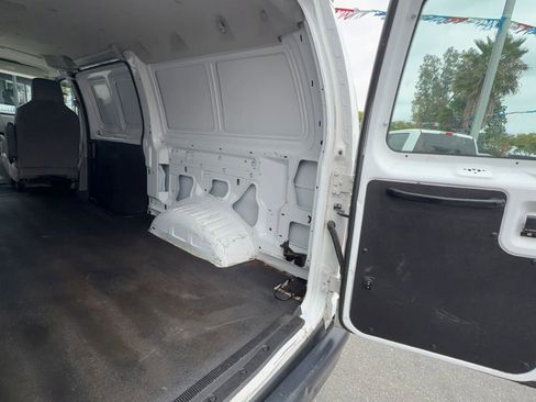 Used 2013 Ford E-350 and Econoline 350 Super Duty w/ PWR Group RWD image 27