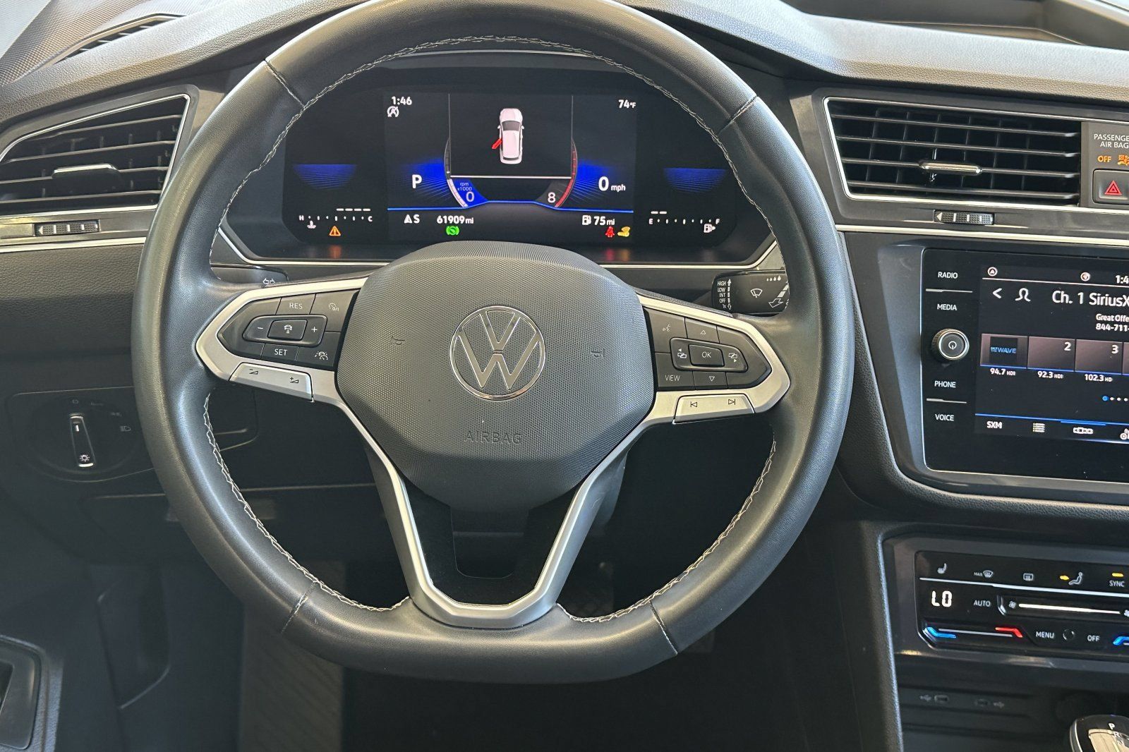 Used 2024 Volkswagen Tiguan SE FWD image 13