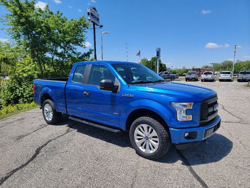 Used 2016 Ford F150 XL w/ Equipment Group 101A Mid AWD/4WD image 3
