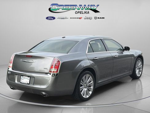 Used 2011 Chrysler 300 C image 13