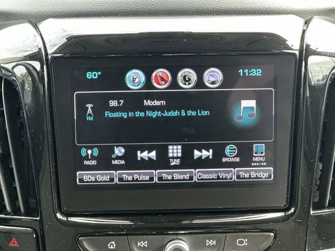 Used 2019 Chevrolet Traverse LT image 26