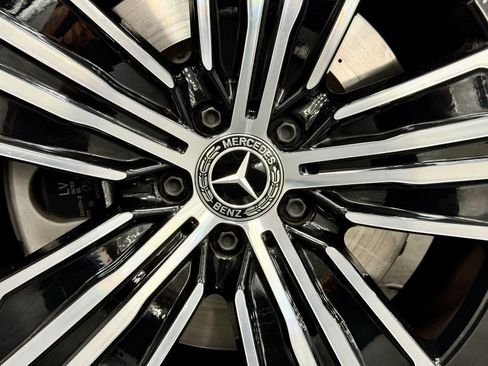 Used 2023 Mercedes-Benz EQS 450+ 4MATIC SUV image 18