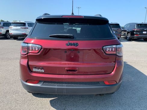 Used 2022 Jeep Compass Latitude w/ Convenience Group AWD/4WD image 7