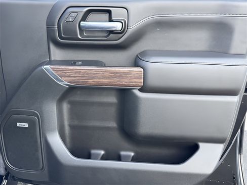 Used 2020 Chevrolet Silverado 2500 High Country image 32