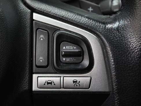 Used 2017 Subaru Outback 2.5i Limited image 12