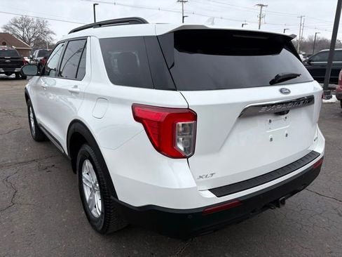 Used 2020 Ford Explorer XLT w/ Class III Trailer Tow Package image 5