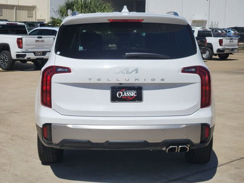 Used 2025 Kia Telluride S image 6