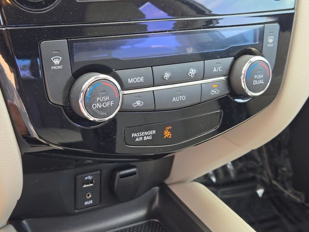 Used 2018 Nissan Rogue Sport SL w/ SL Premium Package AWD/4WD image 27