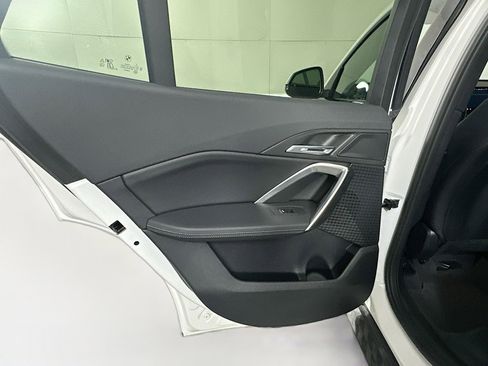 Used 2025 BMW X2 xDrive28i image 32