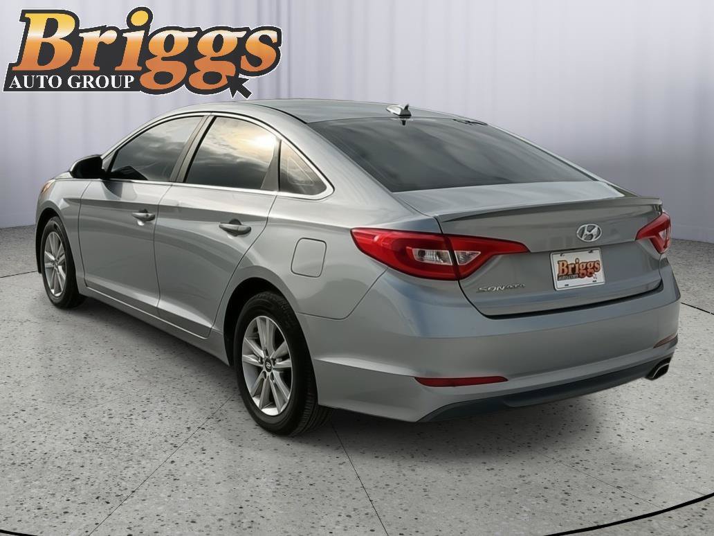 Used 2016 Hyundai Sonata SE FWD image 3