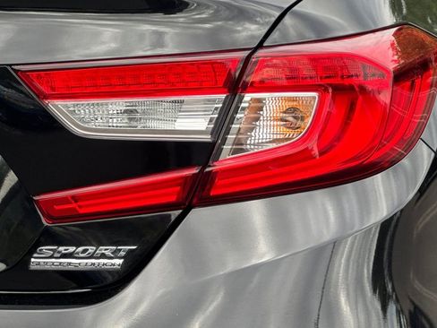 Certified 2022 Honda Accord Sport Special Edition image 26