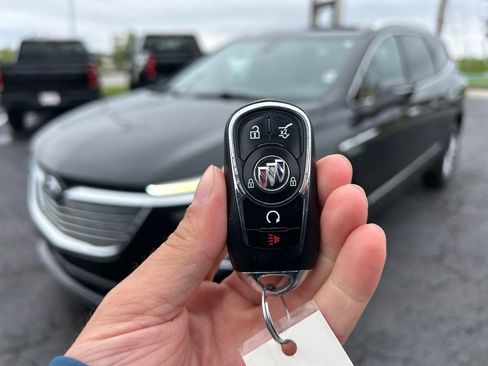 Used 2023 Buick Enclave Essence AWD/4WD image 48