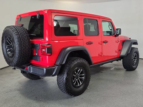 Used 2025 Jeep Wrangler Unlimited Sport AWD/4WD image 6