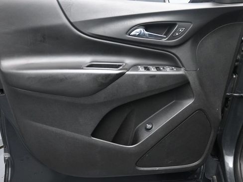 Used 2018 Chevrolet Equinox LT AWD/4WD image 18