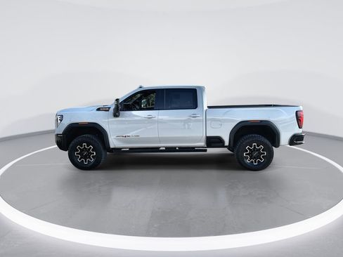 Used 2024 GMC Sierra 2500 AT4X image 5