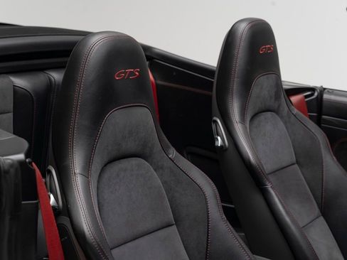 Used 2017 Porsche 911 Carrera GTS w/ GTS Interior Package RWD image 42