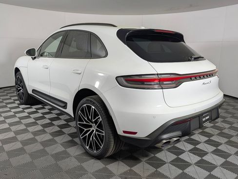 New 2026 Porsche Macan image 3