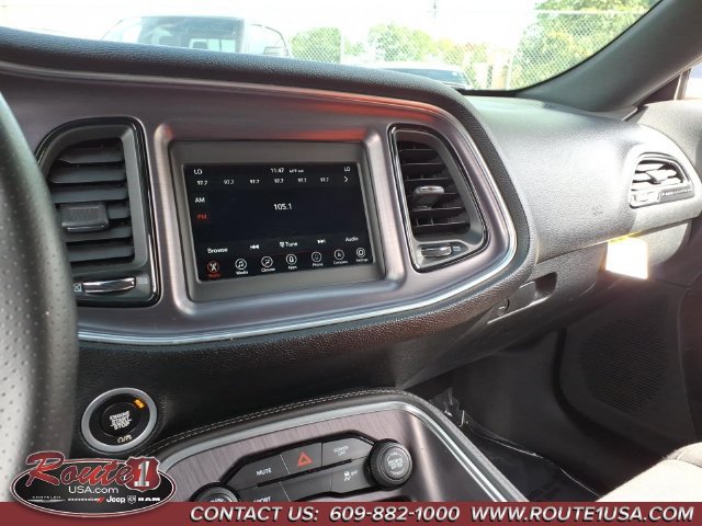 Used 2018 Dodge Challenger R/T RWD image 28