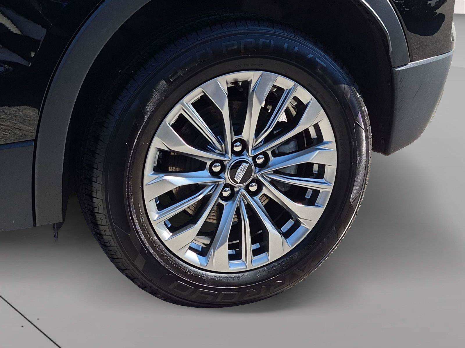 Used 2025 Cadillac XT4 Premium Luxury AWD/4WD image 33