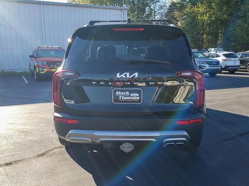 Used 2022 Kia Telluride S image 6