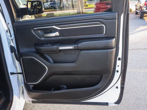 Used 2024 RAM 1500 Laramie image 18