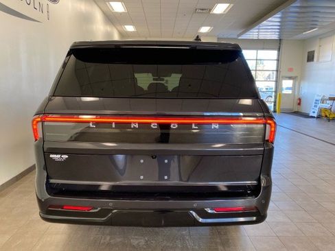 New 2025 Lincoln Navigator L Black Label image 6
