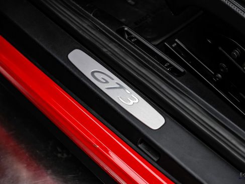 Used 2015 Porsche 911 GT3 image 42