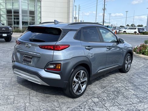 Used 2021 Hyundai Kona Limited FWD image 3