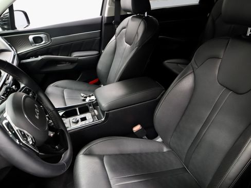Used 2025 Kia Sorento SX FWD image 26