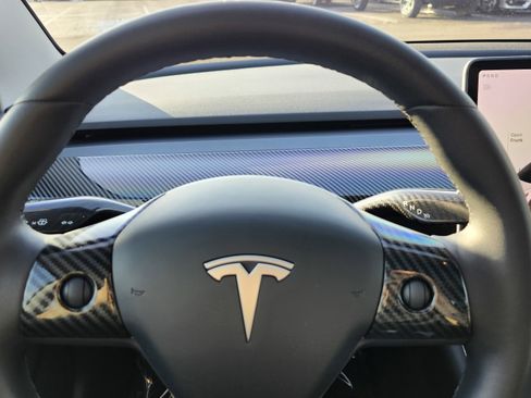 Used 2020 Tesla Model 3 Performance image 26