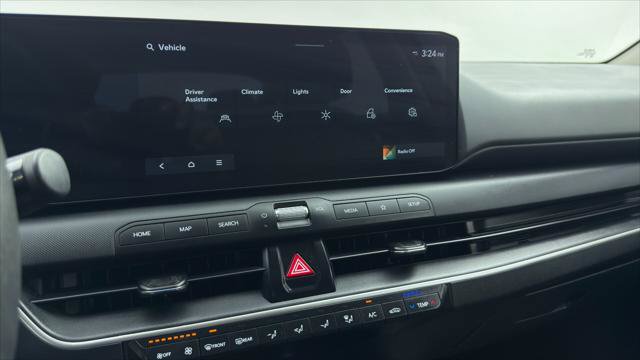 Used 2025 Kia K4 FWD image 25