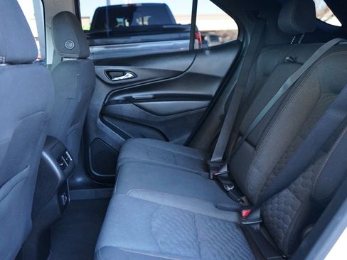 Used 2021 Chevrolet Equinox LT image 20