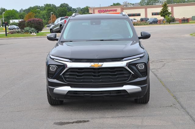 Used 2024 Chevrolet TrailBlazer LT AWD/4WD image 8