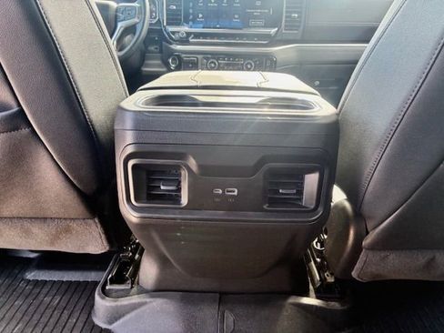 Used 2025 Chevrolet Silverado 1500 LT Trail Boss w/ Convenience Package II AWD/4WD image 19