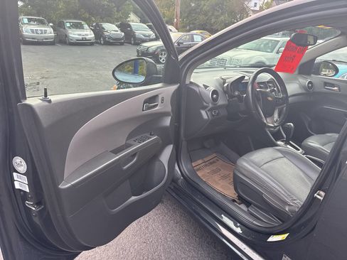 Used 2015 Chevrolet Sonic LTZ image 13