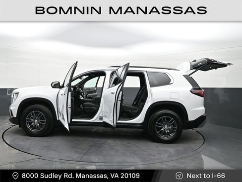 Used 2025 GMC Acadia Elevation image 39